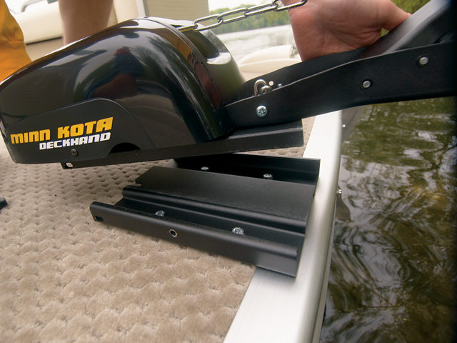 Minn Kota Deckhand 40 Pontoon, Anchoring, MinnKota ...
